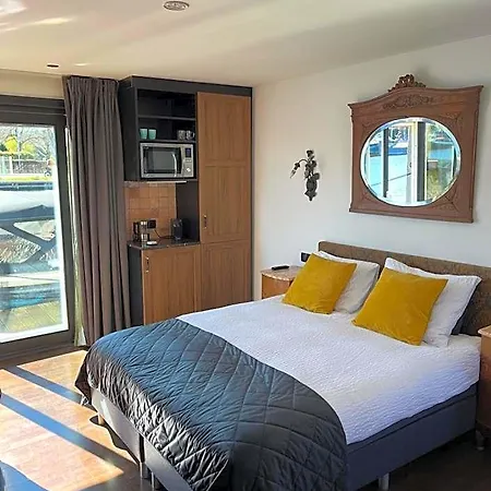 Bed & Breakfast Morpheus Amsterdam